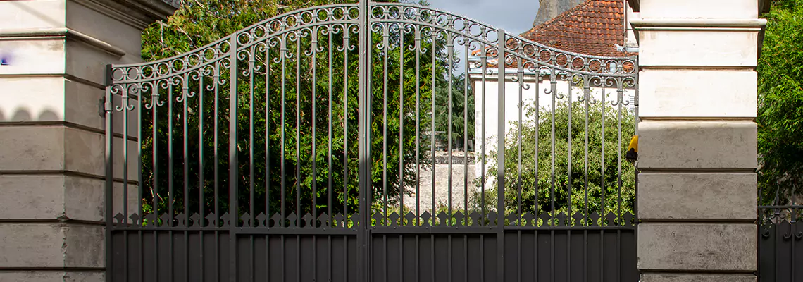 Wooden Swing Gate Repair in Pensacola